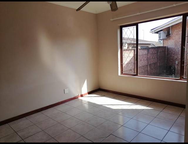 3 BEDROOM TOWNHOUSE FOR SALE IN BIRDSWOOD